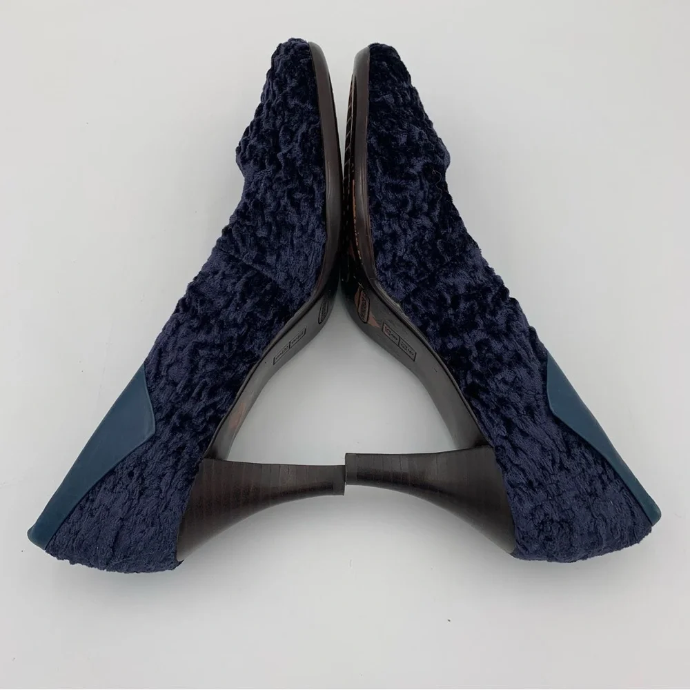 Aerosoles Crushed Velvet Heels Pumps Navy Blue Sz 8 “Lust Worthy”‎ Dress Shoes